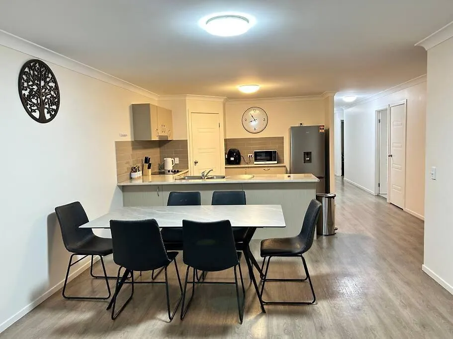 Holiday home Stay At Chi'S Kingston